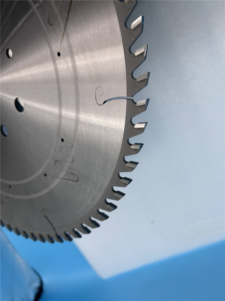 Metal Saw Blade made in China   